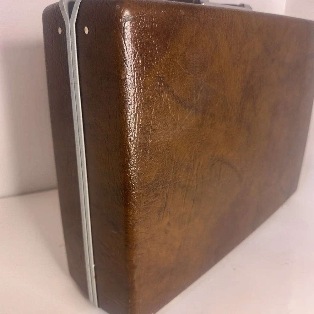 Vintage Samsonite Accord Hard Shell Attache Briefcase Combination Lock Brown